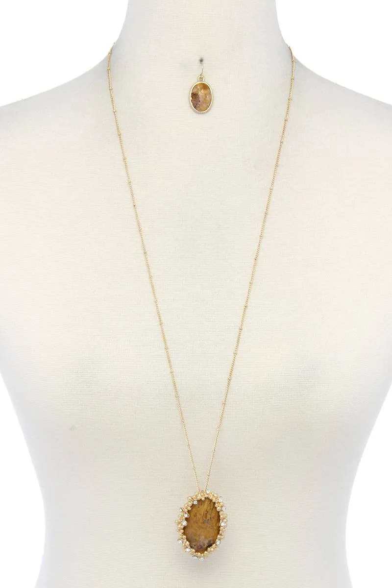 Beaded Oval Shape Pendant Necklace