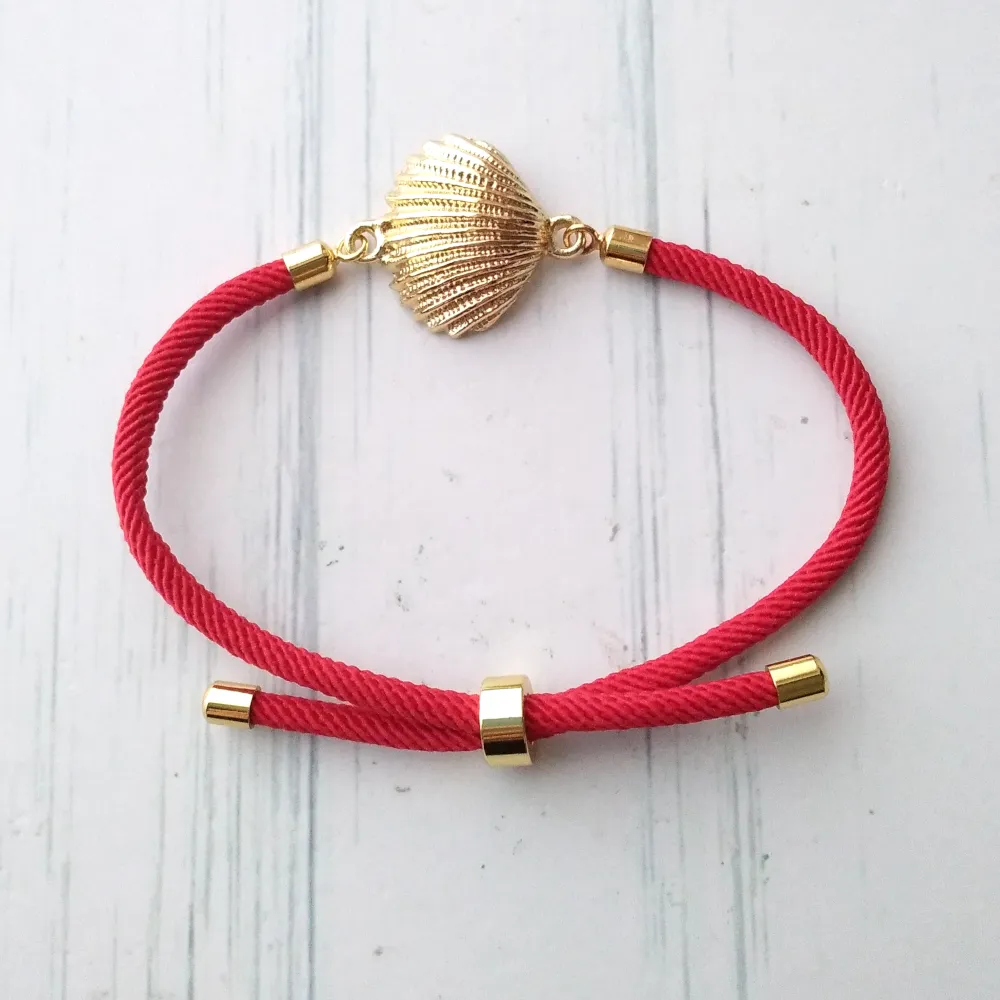 Dani Clamshell Corded Slider Bracelet