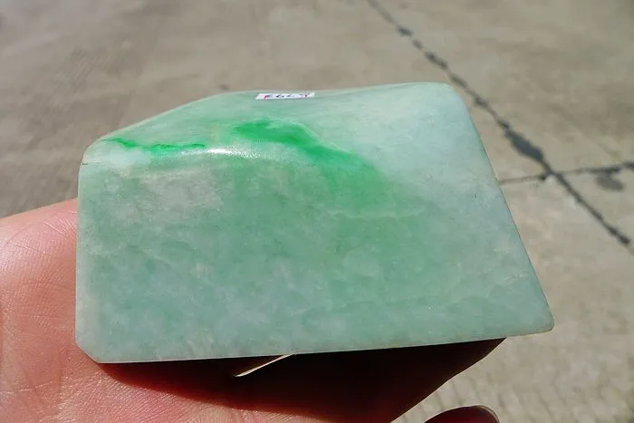 Natural Jade Rough Jadeite Raw (214g,7X5.9X3.1cm)