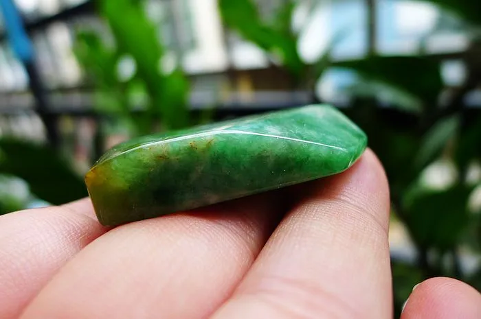 Natural Jade Rough Jadeite Raw (22g,4.1X2.1X0.95cm)