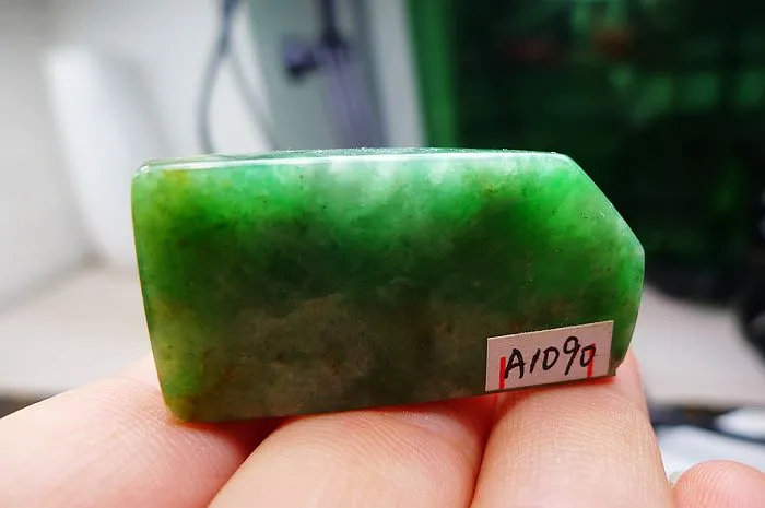 Natural Jade Rough Jadeite Raw (22g,4.1X2.1X0.95cm)