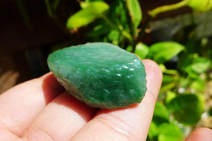 Natural Jade Rough Jadeite Raw (24g,3.8X3.8X1.2cm)