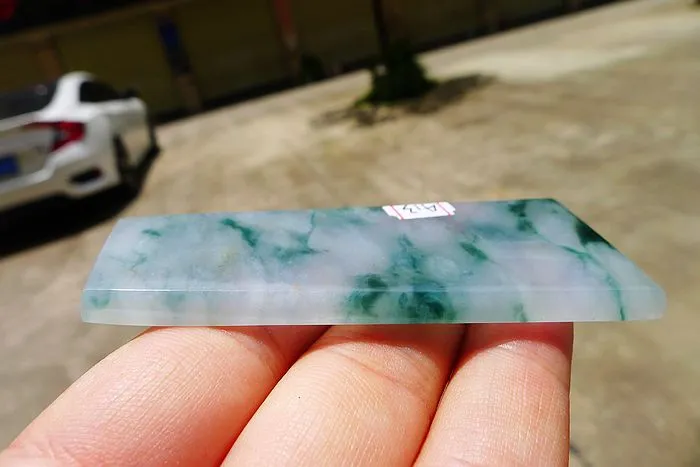 Natural Jade Rough Jadeite Raw (26g,7.6X3.1X0.35cm)