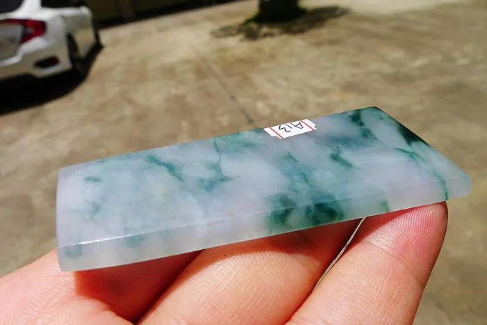 Natural Jade Rough Jadeite Raw (26g,7.6X3.1X0.35cm)