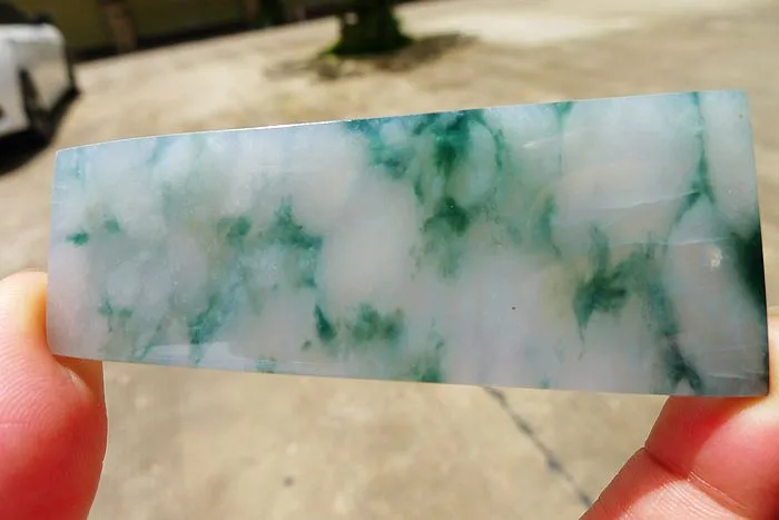 Natural Jade Rough Jadeite Raw (26g,7.6X3.1X0.35cm)
