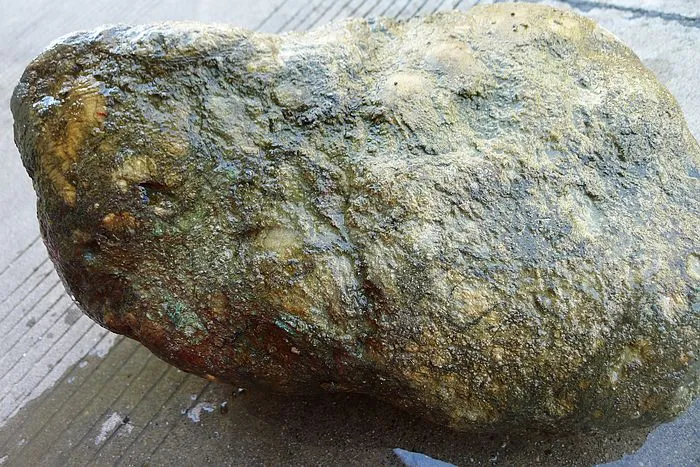 Natural Jade Rough Jadeite Raw (32kg,44X24X16cm)