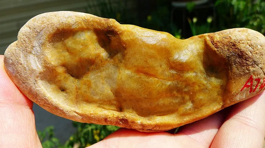 Natural Jade Rough Jadeite Raw (357g,12.8X4.7X3.6cm)