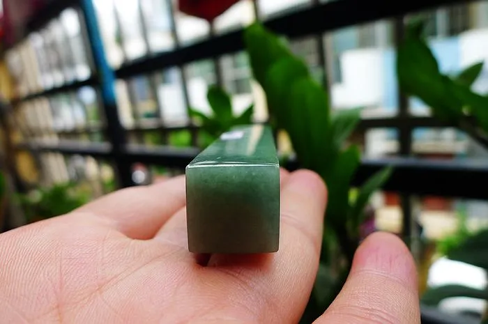 Natural Jade Rough Jadeite Raw (61g,8.2X1.55X1.5cm)