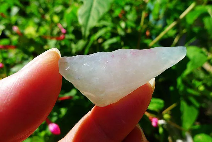 Natural Jade Rough Jadeite Raw (6.4g,3.8X1.5X0.8cm)