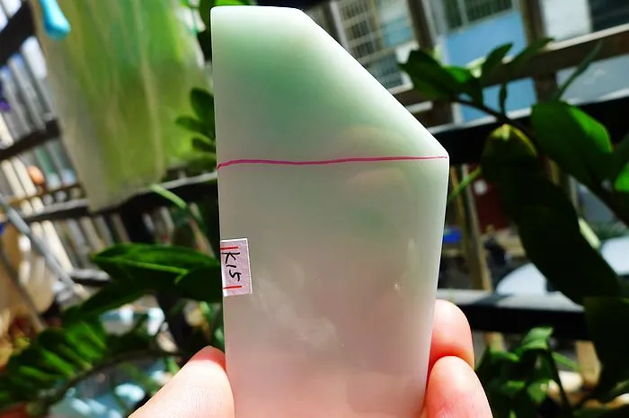 Natural Jade Rough Jadeite Raw (79g,9.4X5.1X0.8cm)