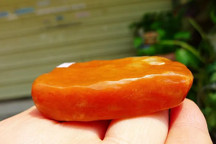 Natural Jade Rough Jadeite Raw (81g,6X5.3X1.3cm)