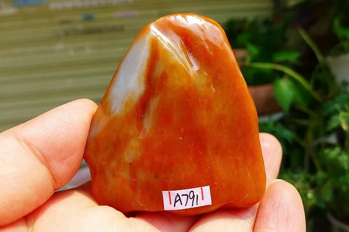 Natural Jade Rough Jadeite Raw (81g,6X5.3X1.3cm)