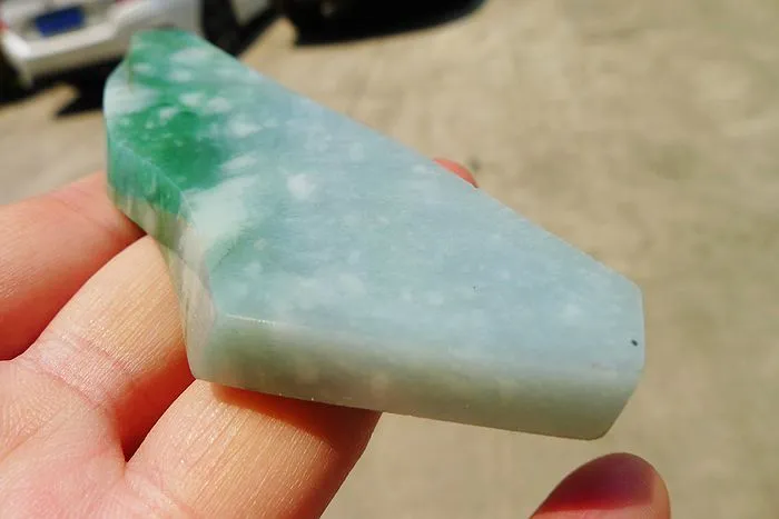 Natural Jade Rough Jadeite Raw (84g,11.8X3.5X0.85cm)