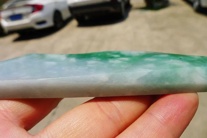Natural Jade Rough Jadeite Raw (84g,11.8X3.5X0.85cm)