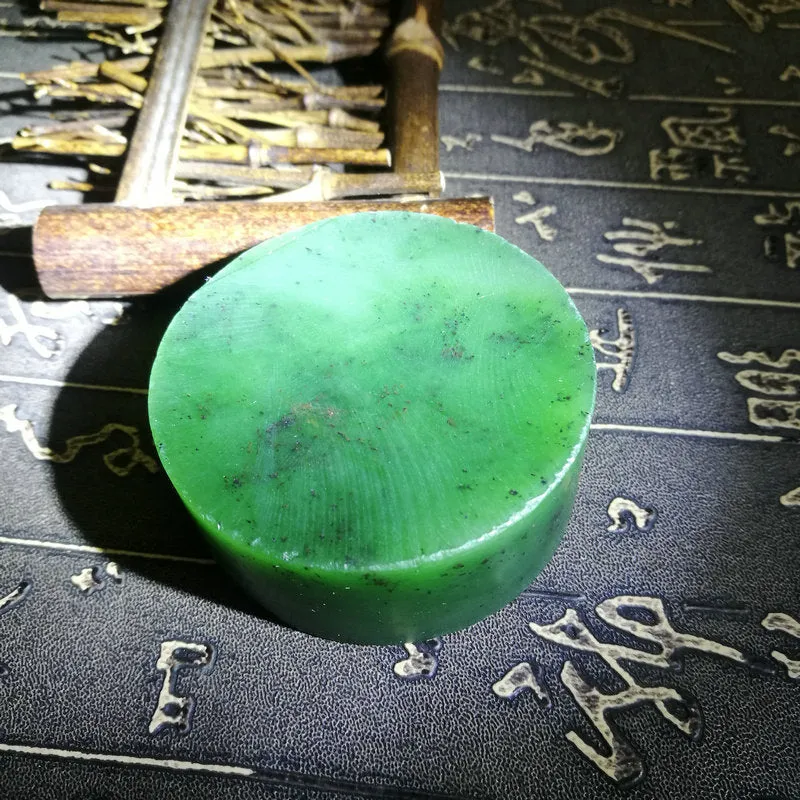 Natural Kunlun Jade Rough Nephrite Raw (159g, 5.5X2.2cm)