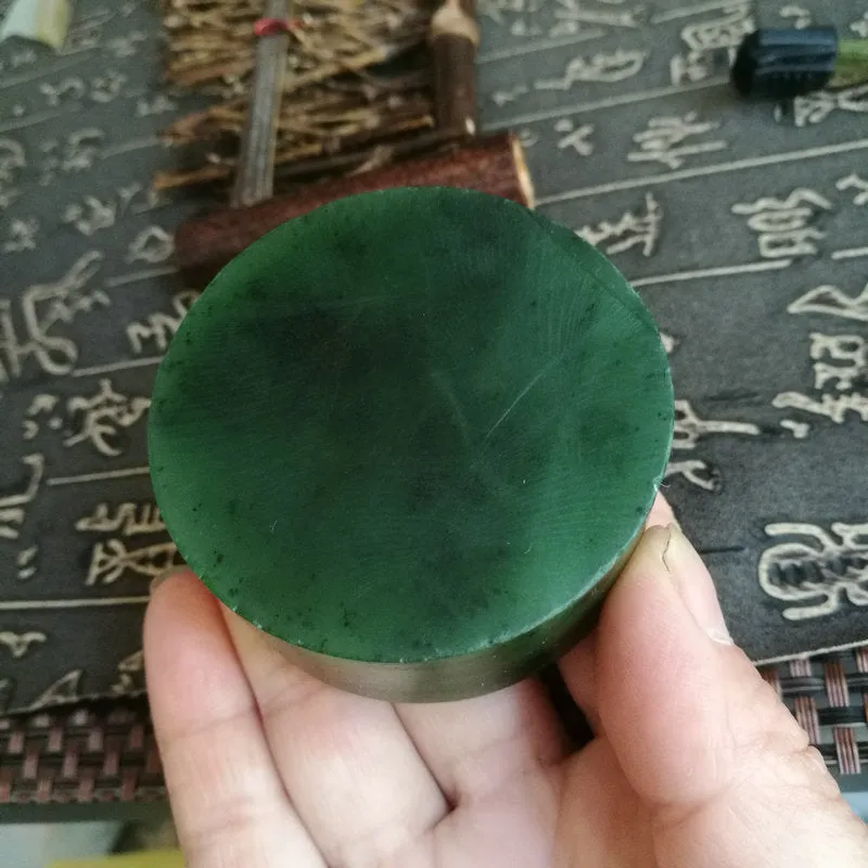 Natural Kunlun Jade Rough Nephrite Raw (159g, 5.5X2.2cm)