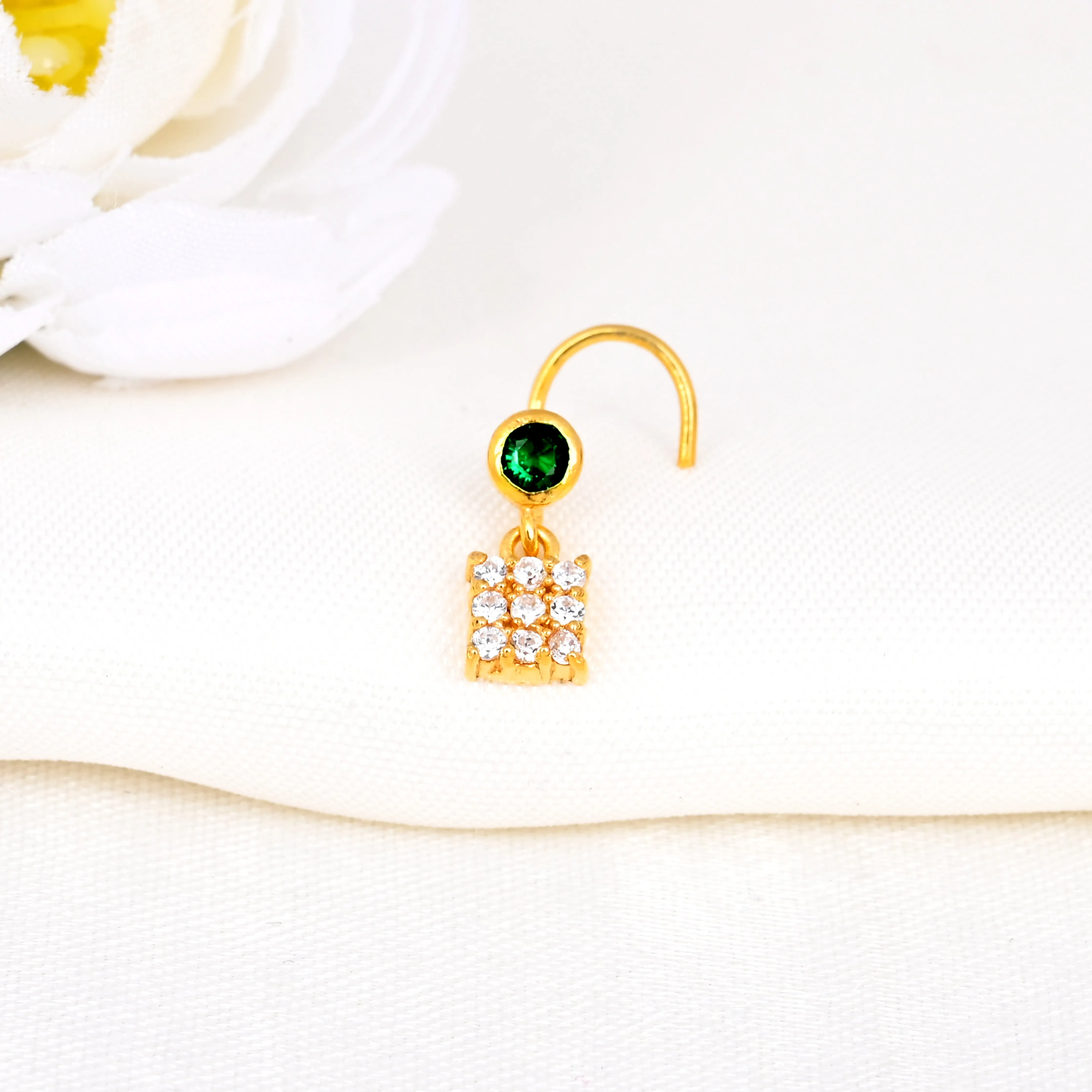 Tiny Emerald Nose Stud | Minimalist Green Gemstone Piercing
